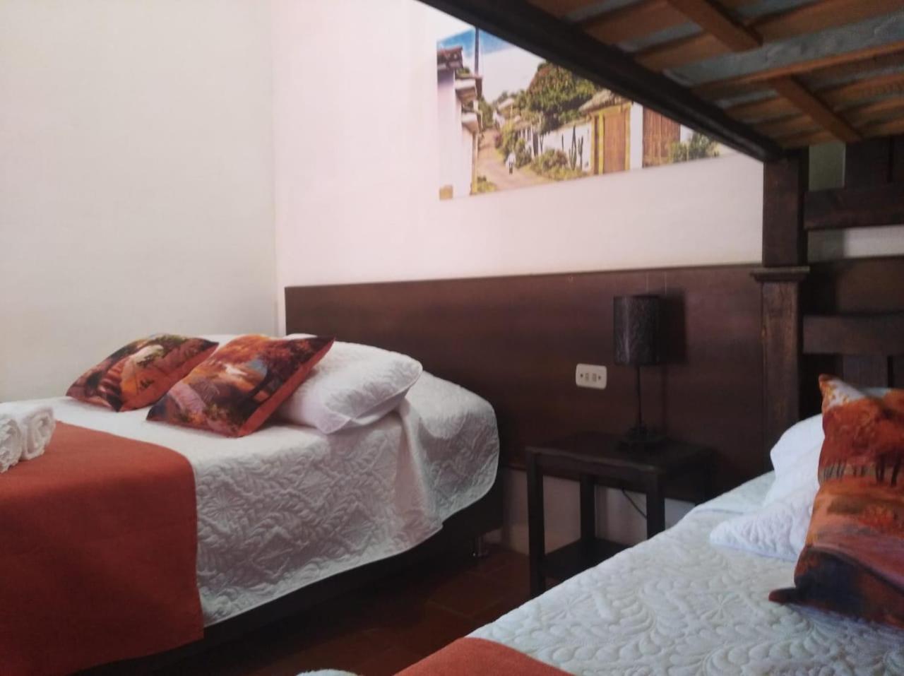 Casa Del Marquez De Bahichala 2*